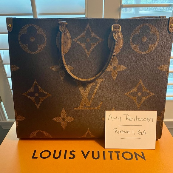 SOLD!! Louis Vuitton OnTheGo GM tote - Picture 1 of 9